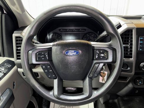 Used 2020 Ford F250 XL w/ Power Equipment Group RWD image 18