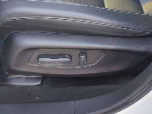 Certified 2023 Honda HR-V EX-L image 21