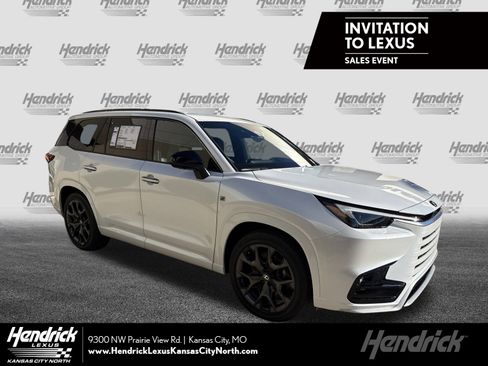 New 2026 Lexus TX 500h AWD image 1