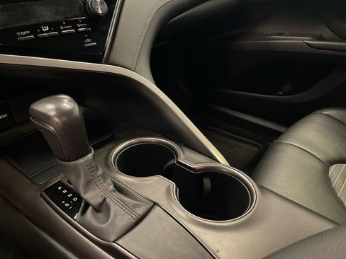 Used 2021 Toyota Camry SE image 23