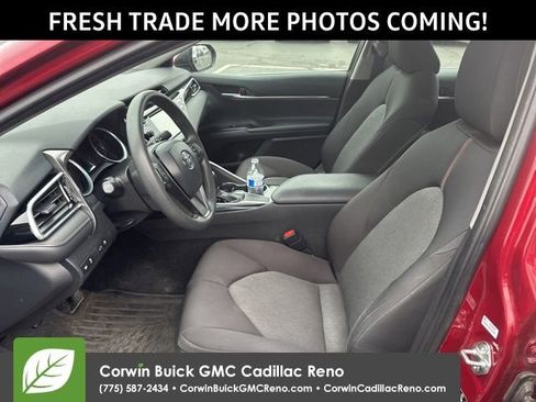 Used 2018 Toyota Camry LE w/ Convenience Package image 8