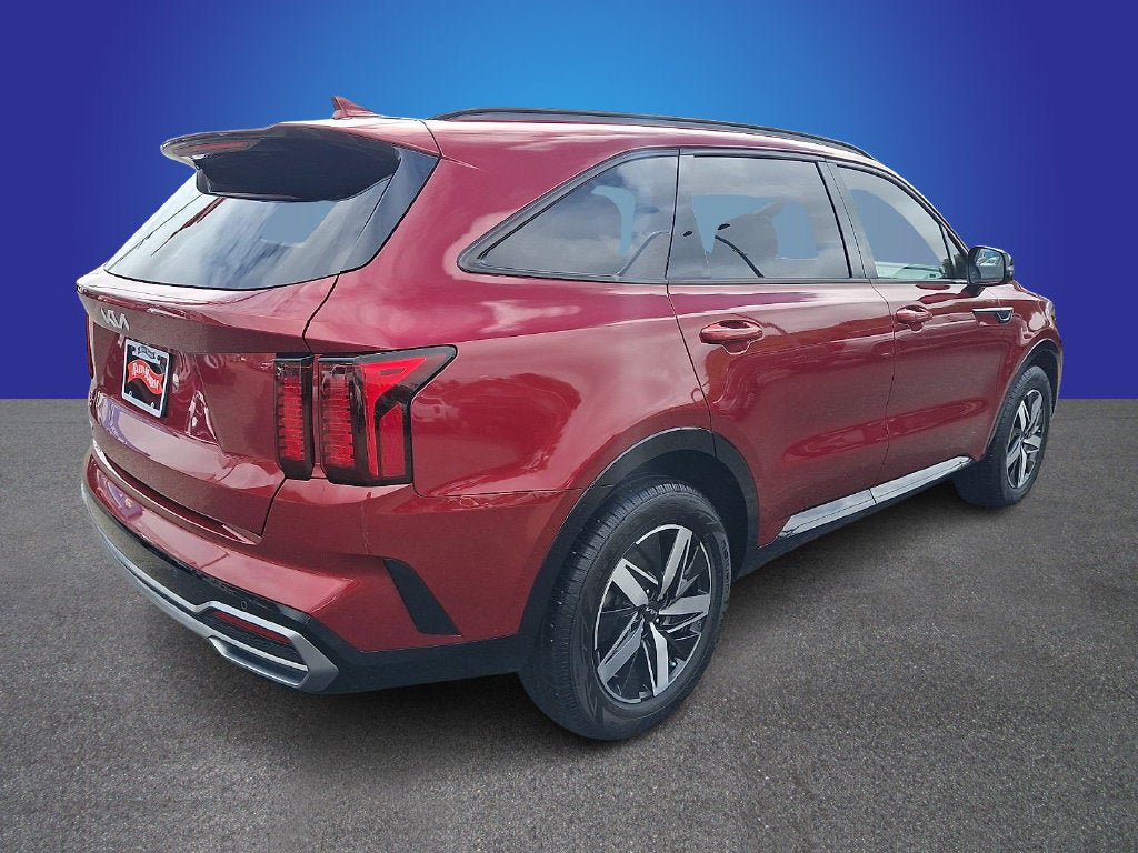 Used 2023 Kia Sorento S FWD image 4