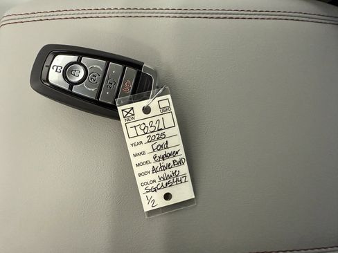 New 2025 Ford Explorer Active w/ Active Comfort Package image 28