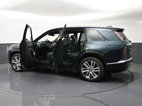Used 2026 Cadillac Vistiq Luxury AWD/4WD image 35