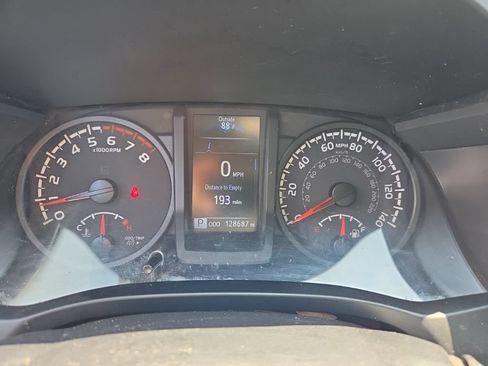 Used 2023 Toyota Tacoma SR RWD image 12
