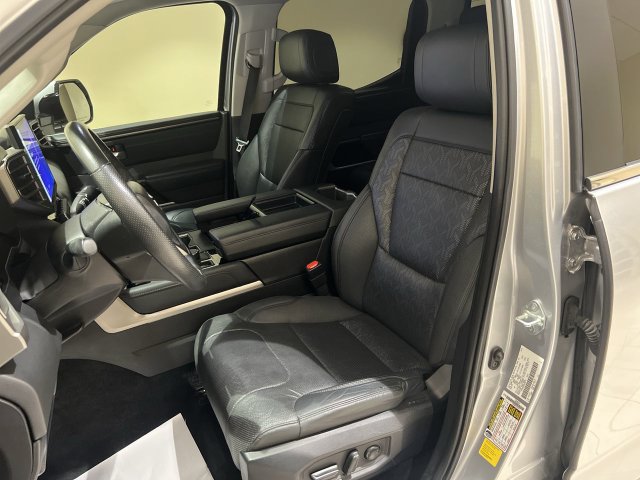 Used 2024 Toyota Tundra Limited w/ Power Package AWD/4WD image 18