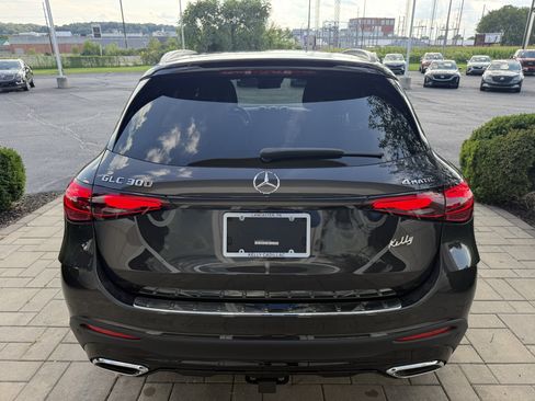 Used 2026 Mercedes-Benz GLC 300 4MATIC image 7