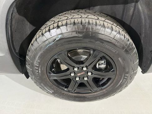 Used 2023 GMC Acadia AT4 w/ Technology Package AWD/4WD image 7