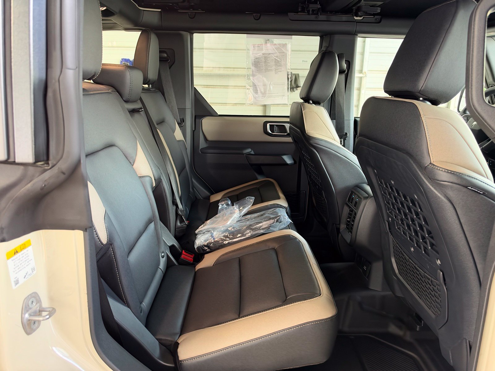 Used 2025 Ford Bronco Big Bend w/ Black Diamond Package AWD/4WD image 18