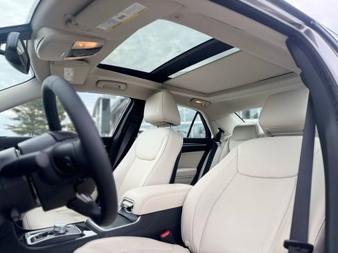 Used 2022 Chrysler 300 Touring L w/ Popular Equipment Group image 16