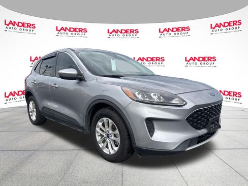 Used 2021 Ford Escape SE FWD image 2