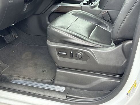 Used 2019 GMC Sierra 1500 SLT w/ SLT Premium Package image 17