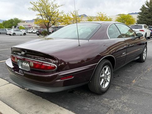 Used 1995 Buick Riviera Supercharged Coupe FWD image 15