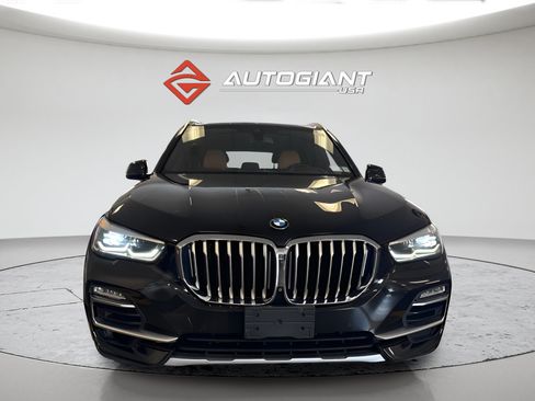 Used 2019 BMW X5 xDrive50i w/ Parking Assistance Package AWD/4WD image 11