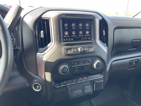 Used 2022 Chevrolet Silverado 1500 Custom AWD/4WD image 16