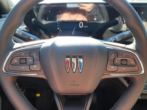New 2026 Buick Envista Avenir image 19