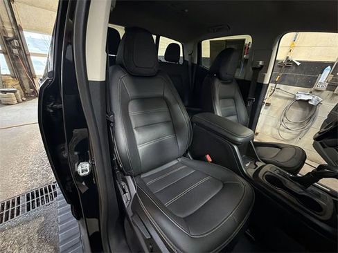 Certified 2022 GMC Canyon Denali image 25