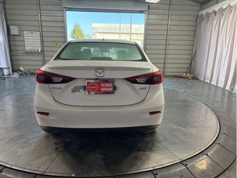 Used 2016 MAZDA MAZDA3 i Touring w/ Popular Equipment Package image 7