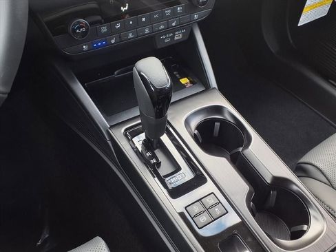 New 2026 Subaru Outback Touring XT image 7