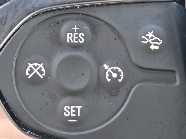 Used 2023 Chevrolet Traverse LT AWD/4WD image 16