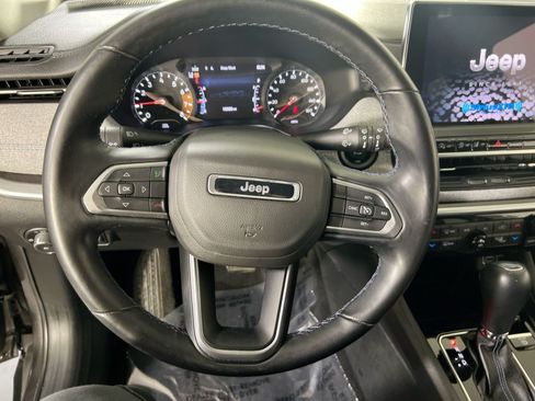 Used 2022 Jeep Compass Latitude w/ Convenience Group AWD/4WD image 11