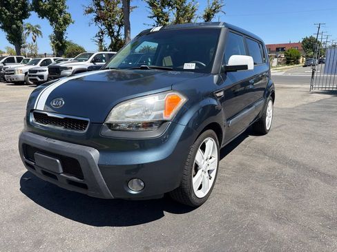 Used 2010 Kia Soul + FWD image 1