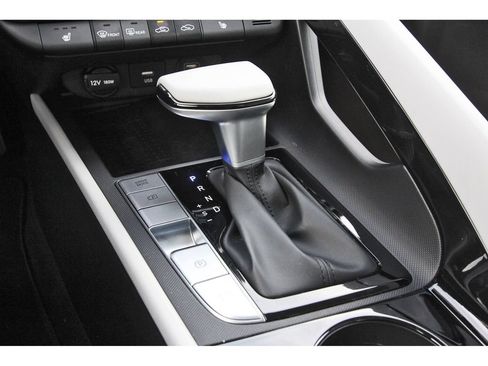 Certified 2023 Hyundai Elantra Limited w/ Cargo Package FWD image 31
