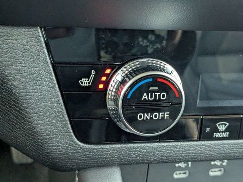 New 2026 Mitsubishi Outlander SE FWD image 21
