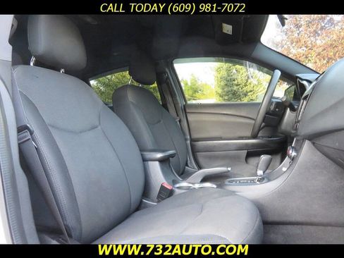 Used 2013 Dodge Avenger SE FWD image 7