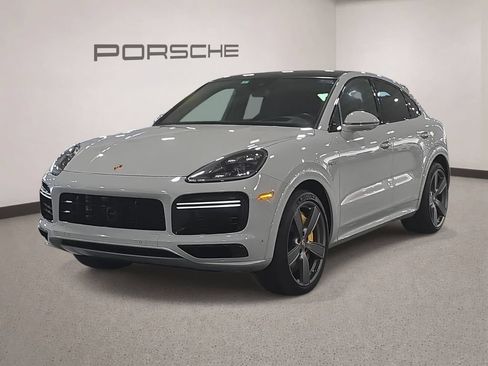 Certified 2023 Porsche Cayenne Turbo S AWD/4WD image 1