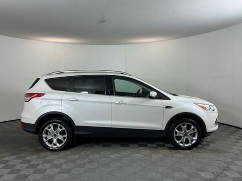 Used 2016 Ford Escape Titanium AWD/4WD image 4