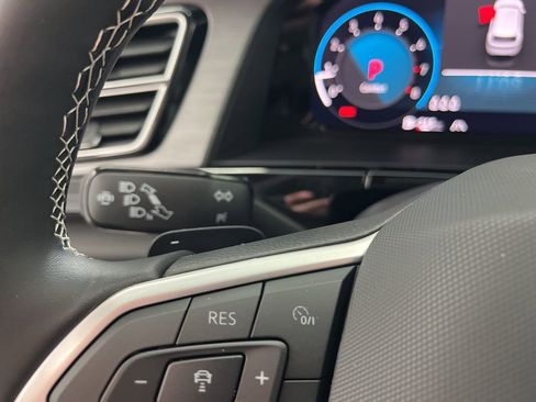 New 2026 Volkswagen Atlas Cross Sport SE AWD/4WD image 17