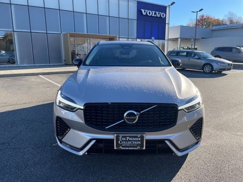 Certified 2025 Volvo XC60 B5 Plus image 6