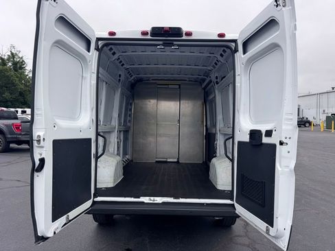 Used 2022 RAM ProMaster 1500 w/ Convenience Group FWD image 17