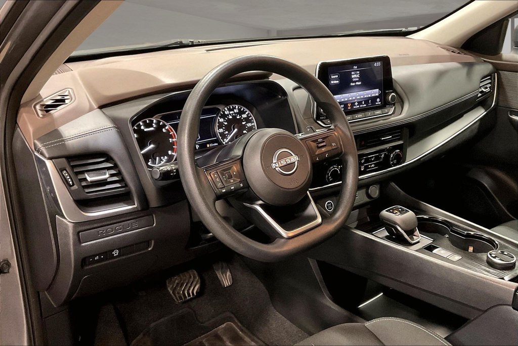 Used 2023 Nissan Rogue S AWD/4WD image 17