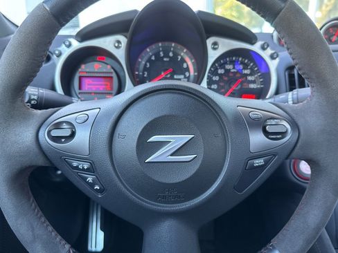 Used 2020 Nissan 370Z image 35