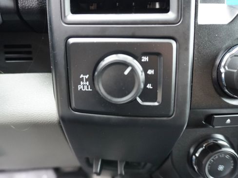 Used 2018 Ford F150 XL w/ Equipment Group 101A Mid AWD/4WD image 17