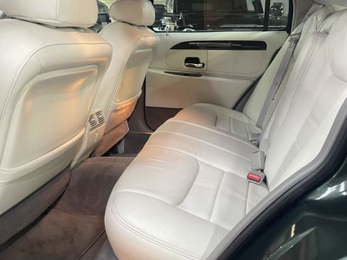 Used 1999 Lincoln Town Car Signature image 13