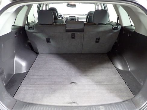 Used 2012 Kia Sorento LX w/ Convenience Pkg FWD image 14