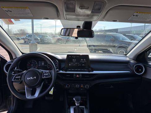 Used 2024 Kia Forte LXS image 27