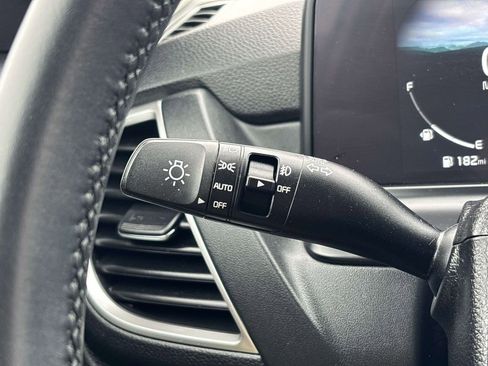 Used 2024 Kia Seltos SX w/ SX Sunroof Package image 30