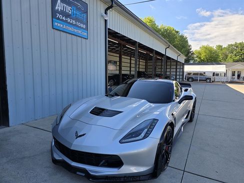 Used 2016 Chevrolet Corvette Z06 w/ Z07 Performance Package RWD image 22