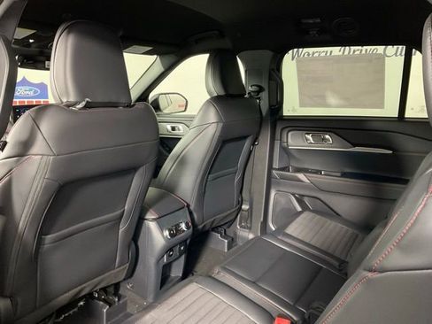 New 2025 Ford Explorer ST-Line w/ Premium Package image 15