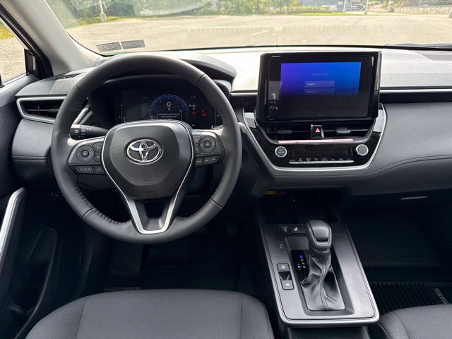 New 2026 Toyota Corolla Cross LE w/ Moonroof Package AWD/4WD image 18