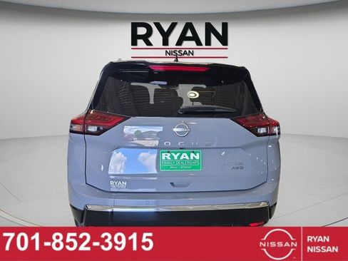 New 2026 Nissan Rogue Platinum AWD/4WD image 16
