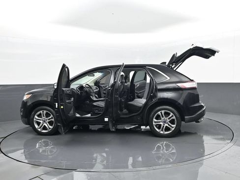 Used 2016 Ford Edge Titanium AWD/4WD image 32