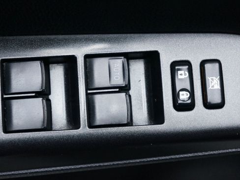 Used 2017 Toyota RAV4 XLE image 25