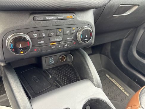 Used 2022 Ford Bronco Sport Outer Banks w/ Tech Package AWD/4WD image 31