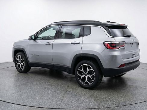 Used 2025 Jeep Compass Limited AWD/4WD image 6