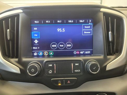 Used 2022 GMC Terrain SLT w/ Infotainment Package II AWD/4WD image 25